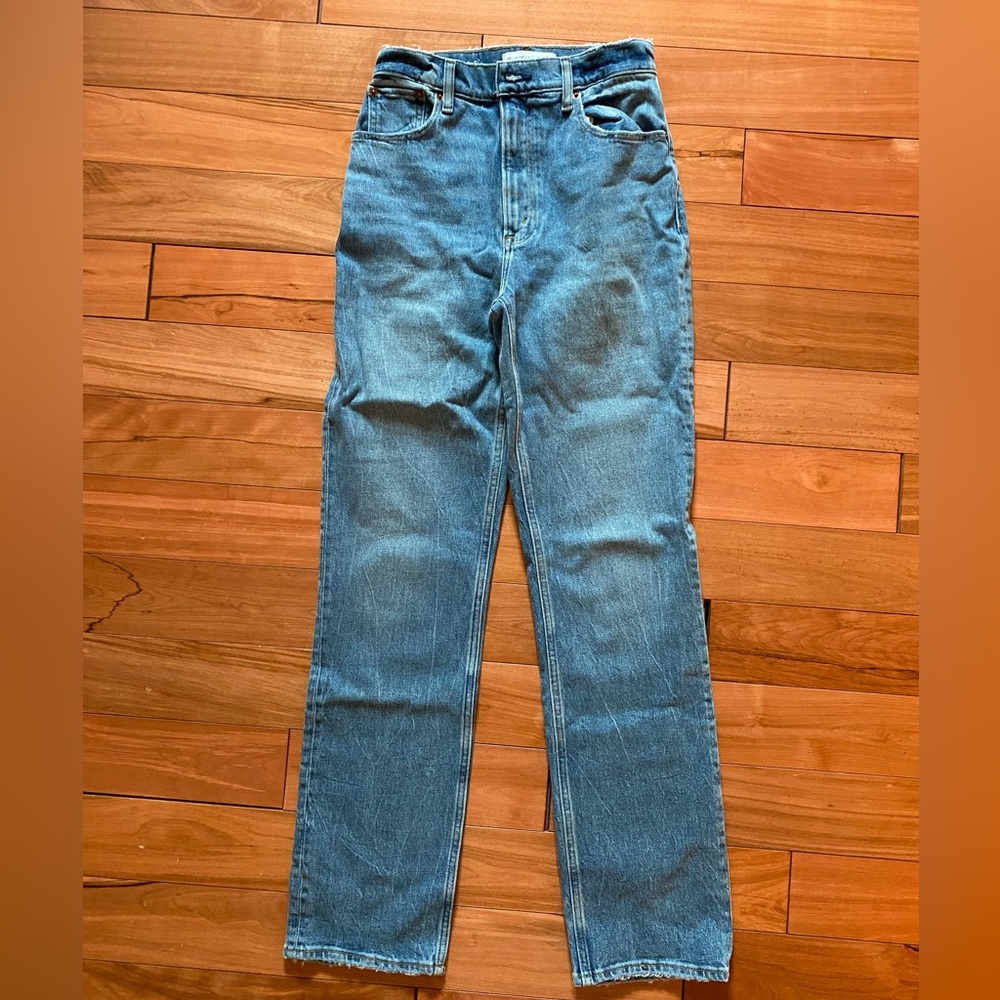 “90s Ultra High Rise Straight Jeans”